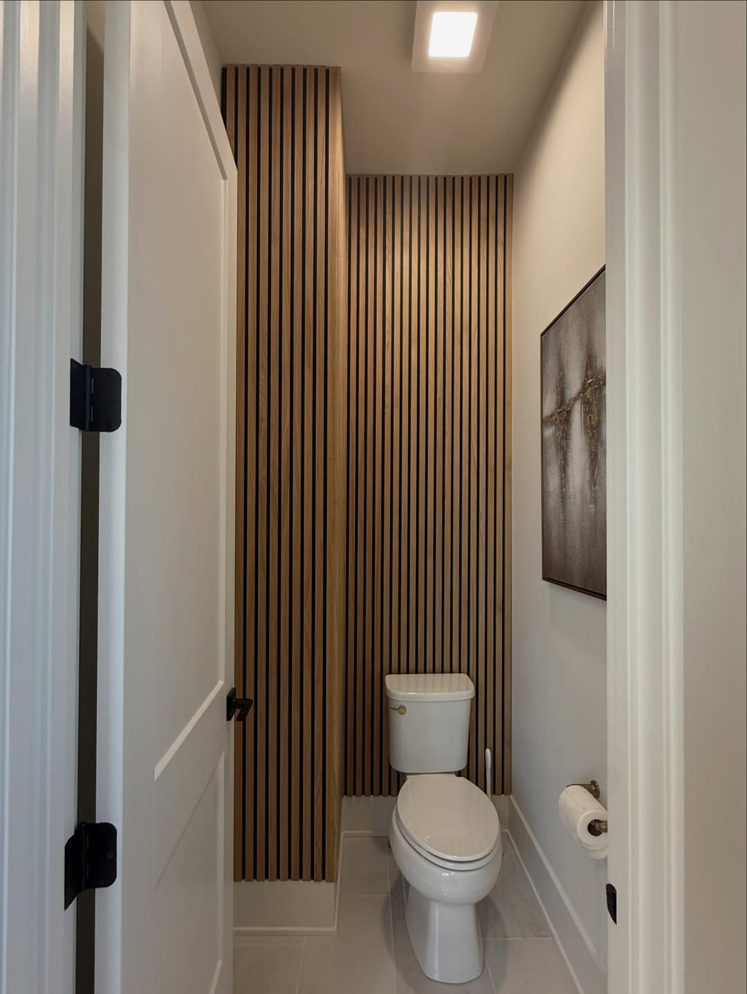 Slat Wall Mastery: 4 Reasons This Red Oak Installation at Chatham Hills Stands Apart